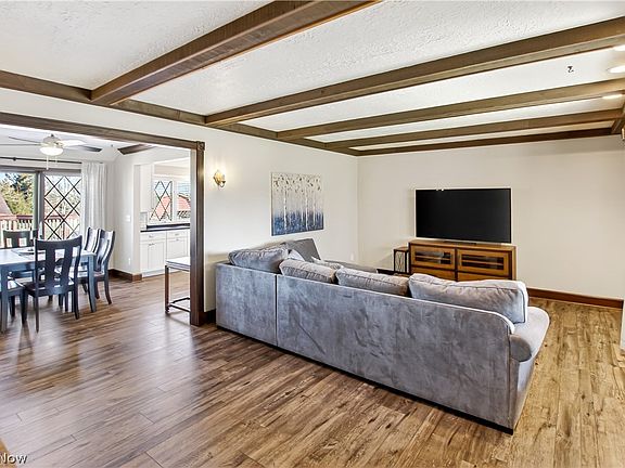 4th image of 10100 Boston Rd