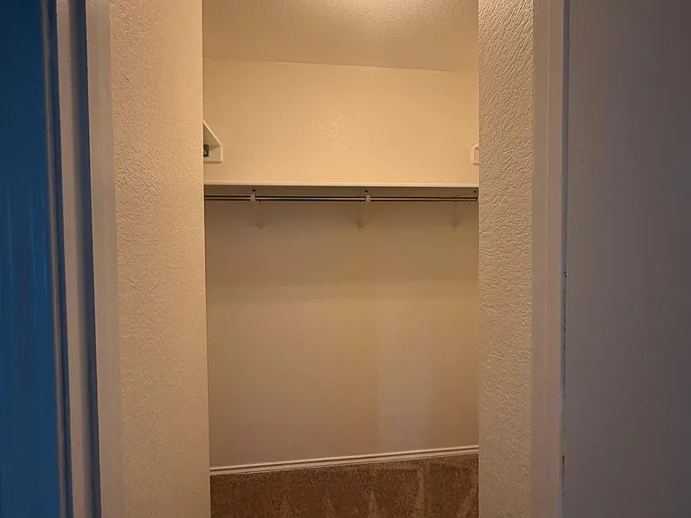 8215 Stagwood Hl — Photo 16