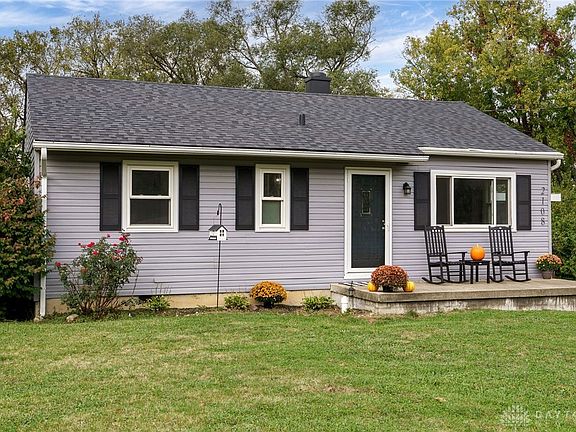 3rd image of 2108 Spencer Ln
