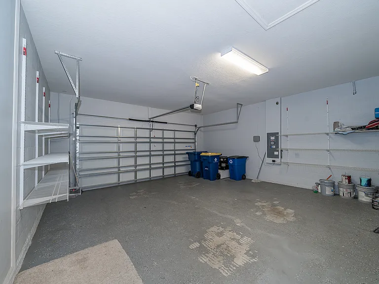 1092 Pipestone Pl — Photo 41