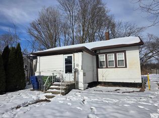 722 Main Ave, Clinton, IA 52732