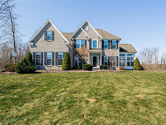 3rd image of 3239 Greenleafe Dr