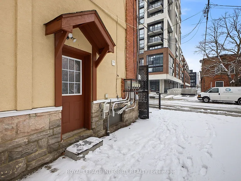 172 Cobourg St #B — Photo 2