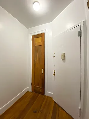 Rented by BRICK & GALO REALTY CORP | media 21