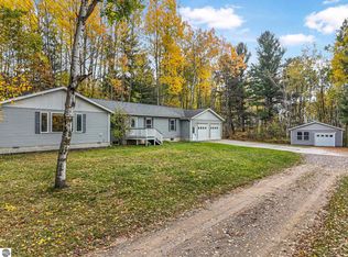 6483 W Falmouth Rd, Mc Bain, MI 49657