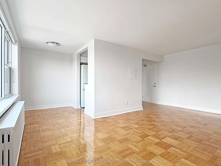 1545 Bathurst St #308 — Photo 3