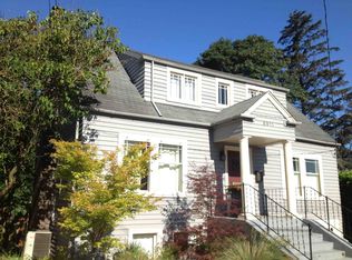 8911 5th Ave NE, Seattle, WA 98115