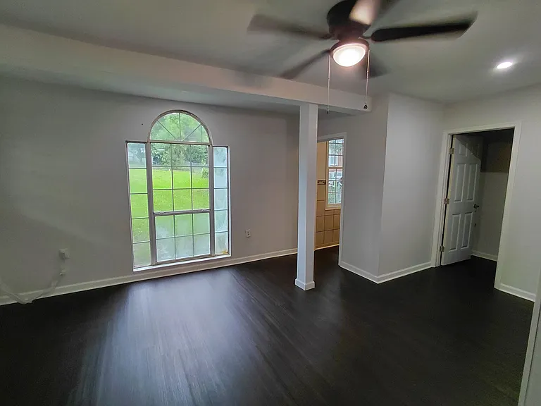 3849 Lyons St — Photo 20