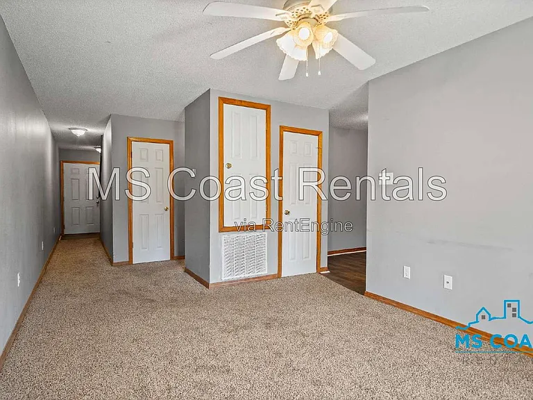 2636 N 10th St #B — Photo 7