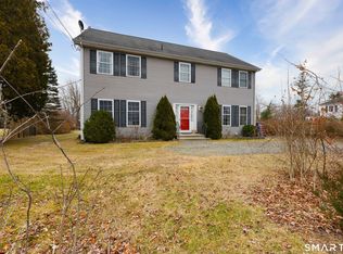 121 Damascus Rd, Branford, CT 06405