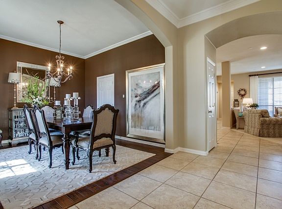 Entry & Formal Dining