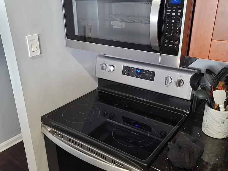 1029 N Stuart St #318 — Photo 3