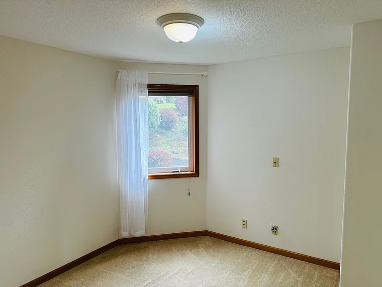 1875 N 15th Ct — Photo 35