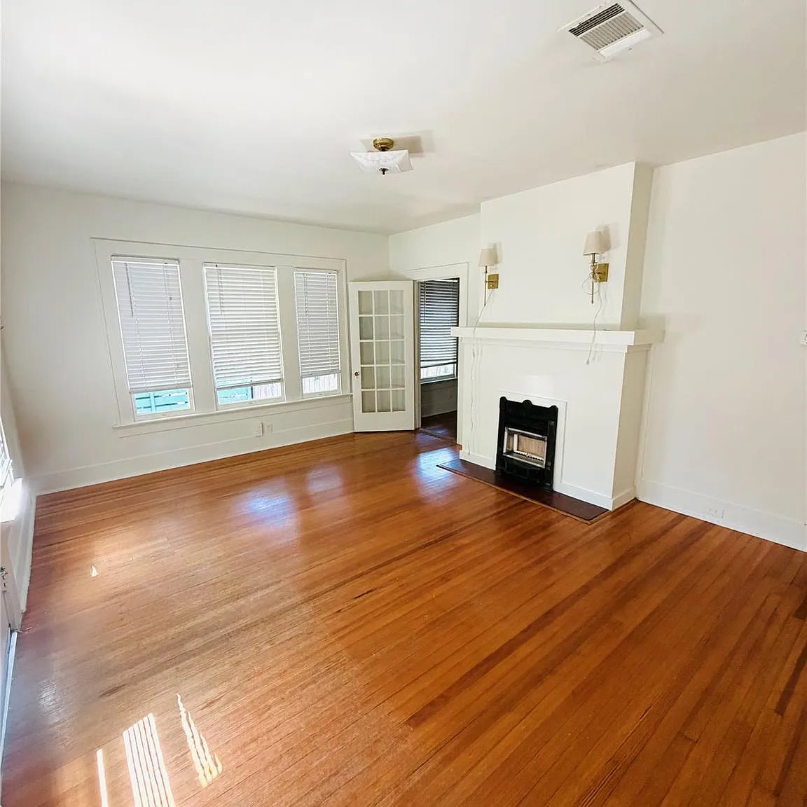 1 bed, 1.0 bath, 830 sqft, $2,250 — Photo 3
