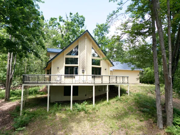 6913 Mountain Pass, Gaylord, MI 49735