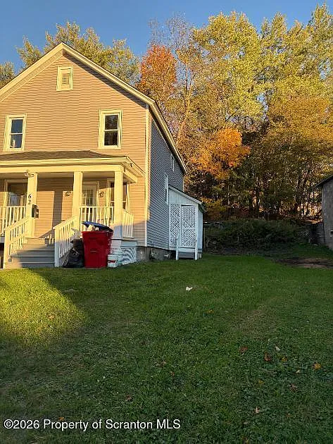 4 bed, 1.0 bath, 1518 sqft, $1,650 — Photo 4