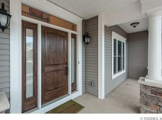 11 Golden Bell Ct, Fairport, NY 14450