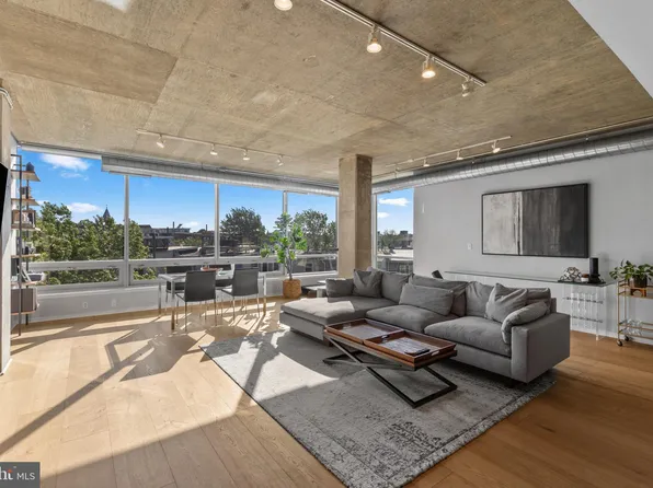 1200 Steuart St Unit 326, Baltimore, MD 21230