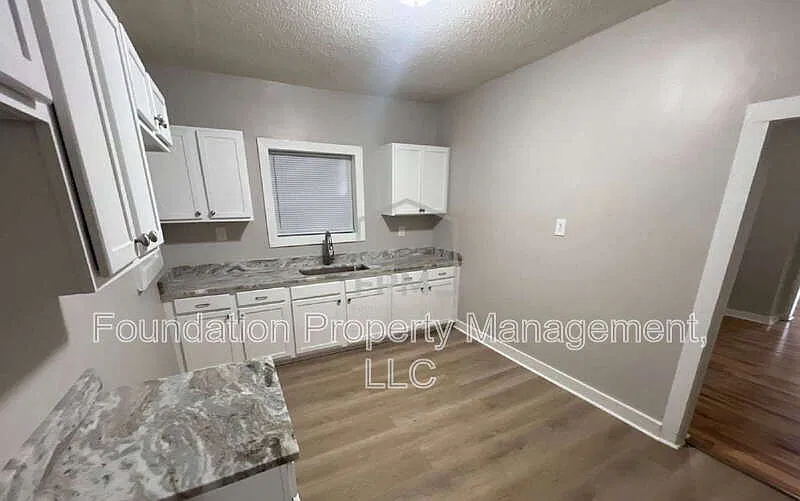 2 bed, 1.0 bath, 1027 sqft, $775 — Photo 4