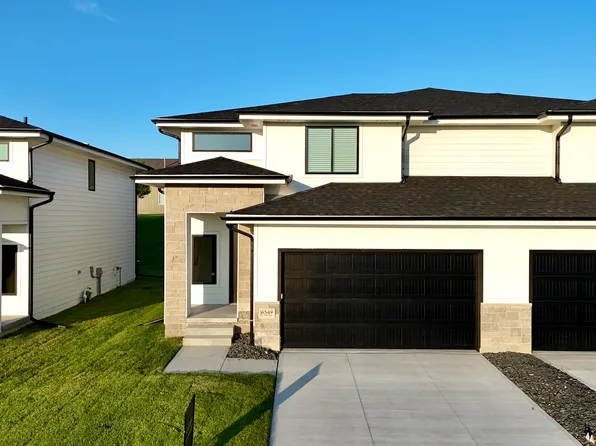 Coventry Wood Townhomes
