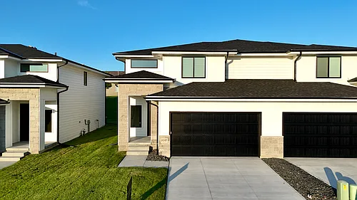 Coventry Wood Townhomes Photo 1 Coventry Wood Townhomes Photo 1