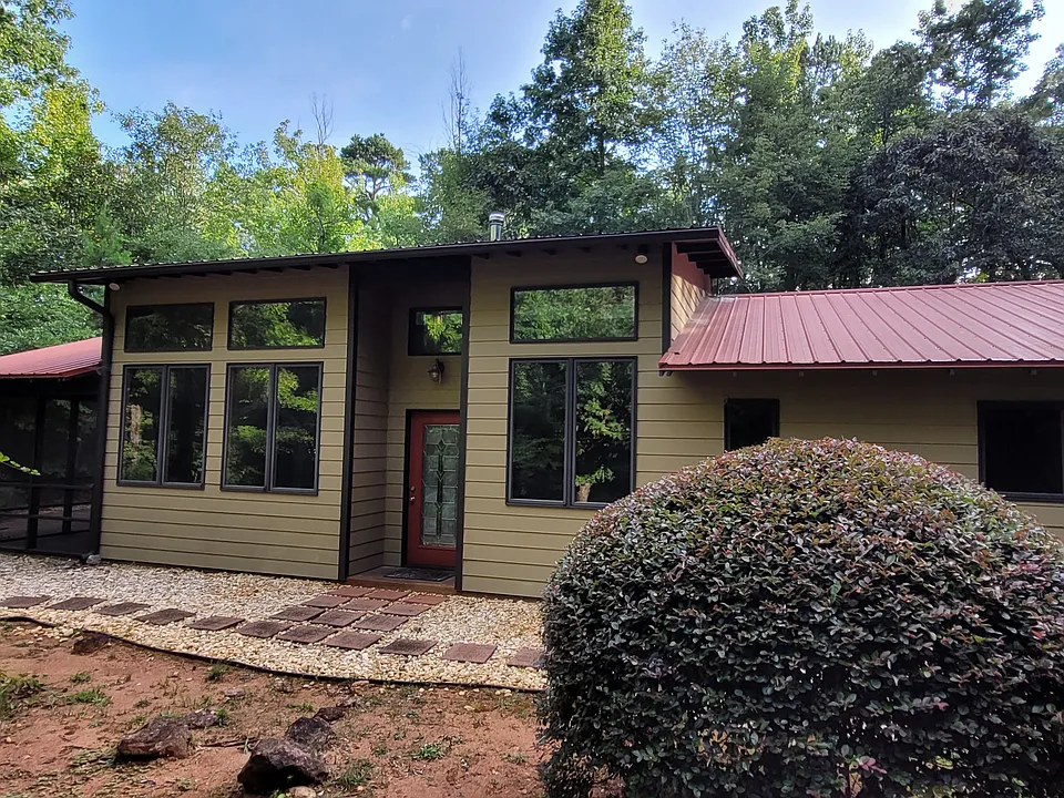 105 Three Oaks Dr