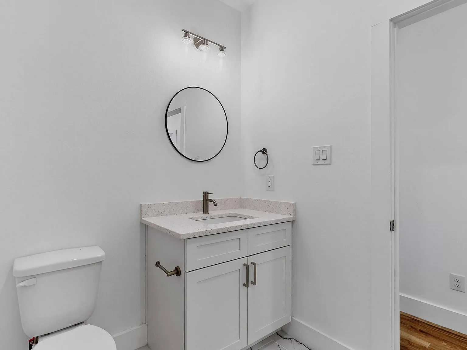 707 Fuller St — Photo 3