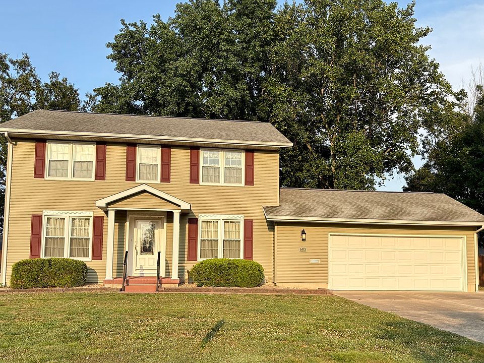1st image of 605 Oakdale Dr