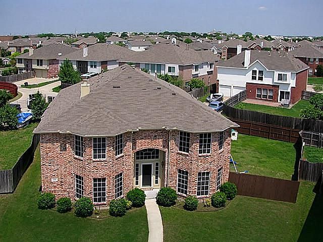 1st image of 140 Brookshore Dr
