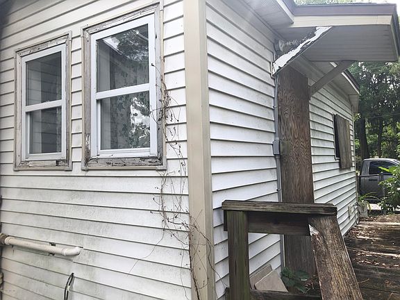 4th image of 228 E 63rd St