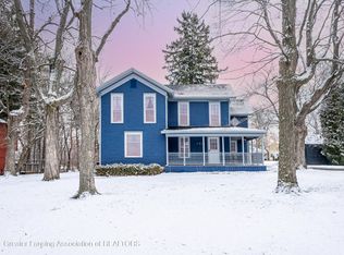 1510 N Creyts Rd, Lansing, MI 48917