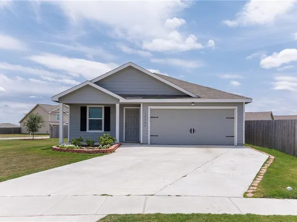 13245 Wrangler St, Robstown, TX 78380