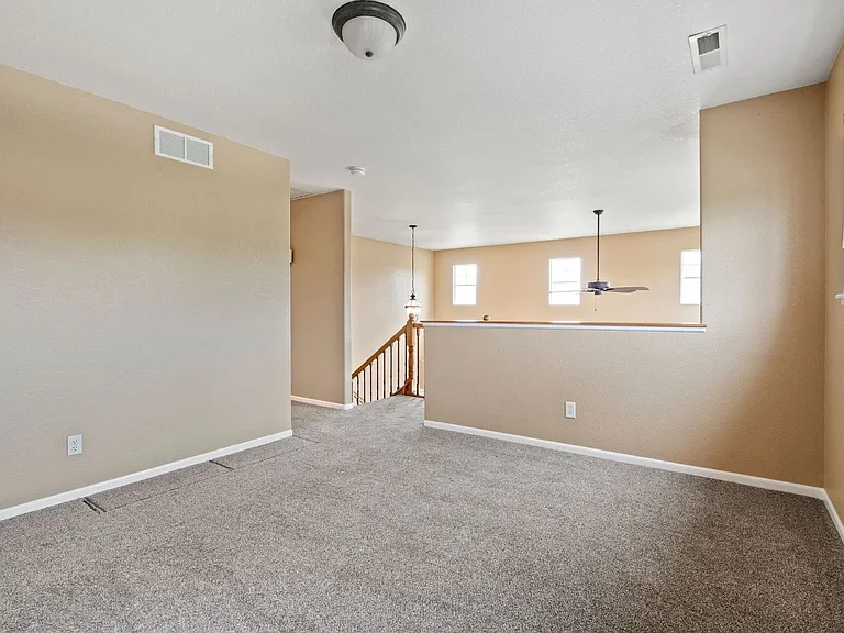 1068 Canal Dr — Photo 16