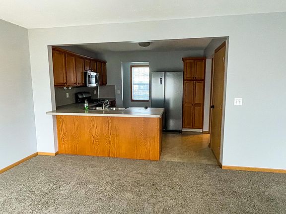 4th image of 3702 Kinnrow Ct NW