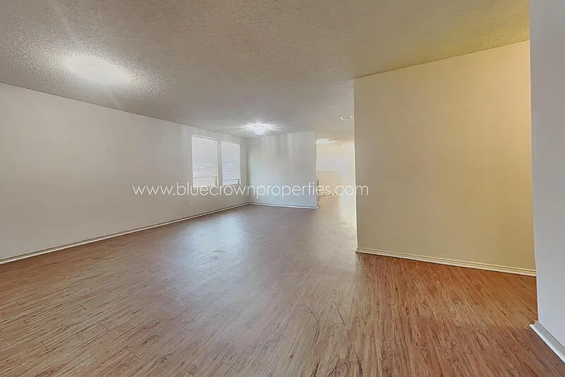 4 bed, 2.0 bath, 2145 sqft, $1,850 — Photo 3