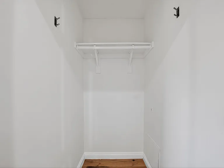 652 Vernon Ave #2 — Photo 22