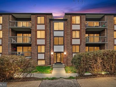 9704 Kingsbridge Dr APT 304, Fairfax, VA, 22031