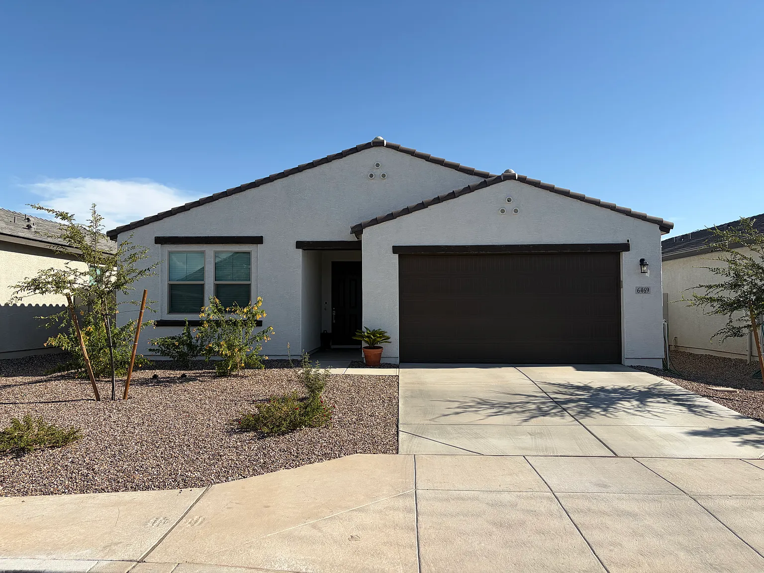 4 bed, 2150 sqft, $2,490 — Photo 1