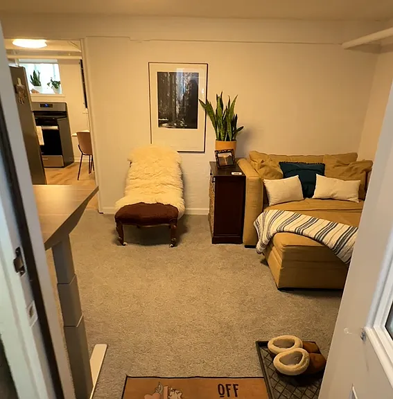 1027 E Emerson Ave #D — Photo 5