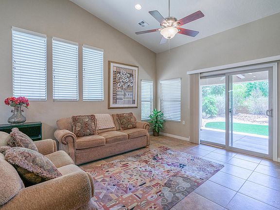 5th image of 1325 W Cantamar Dr