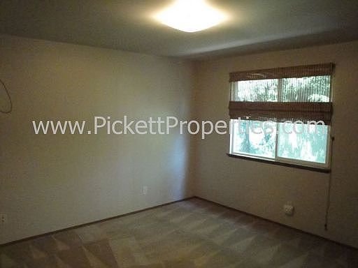 5th image of 94 NW Lopez Ln