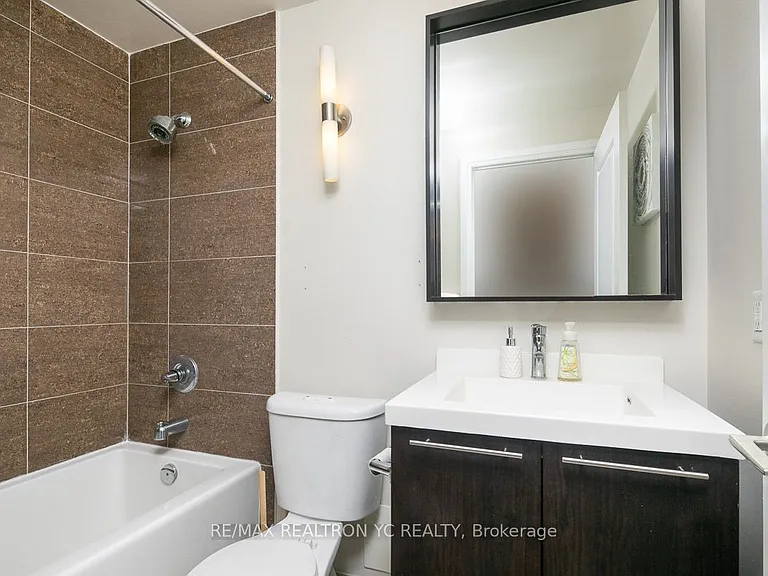 100 Harrison Garden Blvd #908 — Photo 13