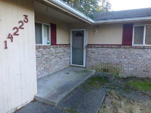 2nd image of 14223 25th Ave E