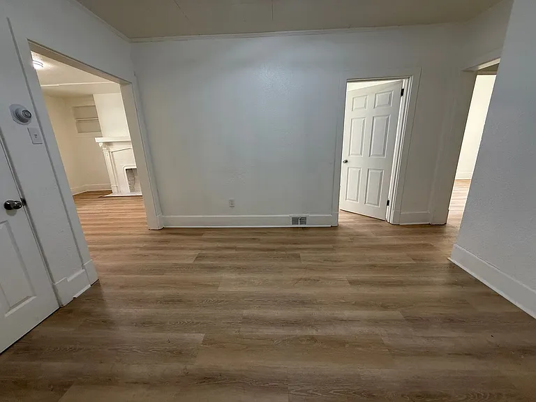 74 Pasadena Street — Photo 5