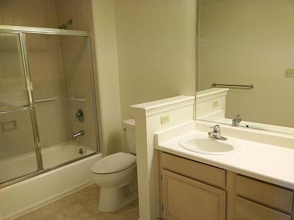 5th image of 550 Ortega Ave APT B122
