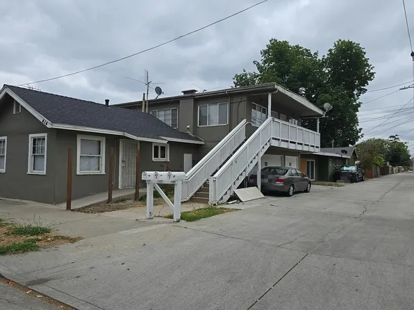 412 414 E Wellington Avenue 930 N, Santa Ana, CA 92701