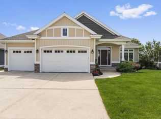 1108 Water Wheel Dr, Waunakee, WI 53597