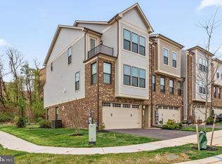 217 Hickory Hollow Ct, Cockeysville, MD 21030