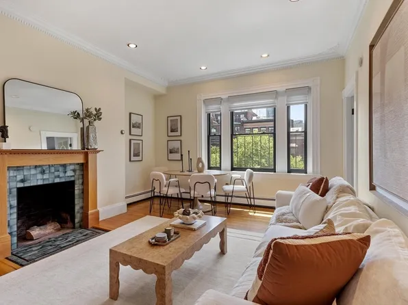 462 Beacon St APT 31, Boston, MA 02115