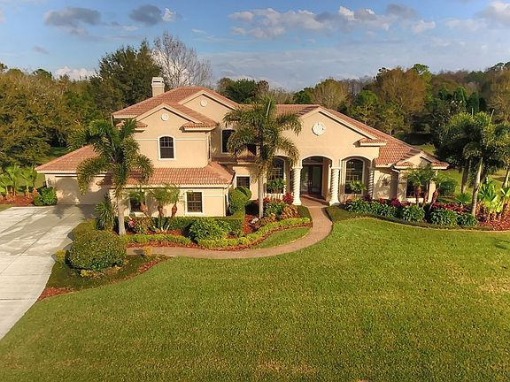 2nd image of 939 Pine Lake Dr